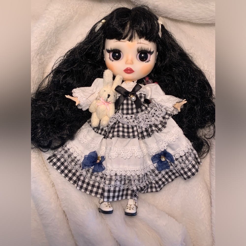 Custom Blythe Dolls Sold